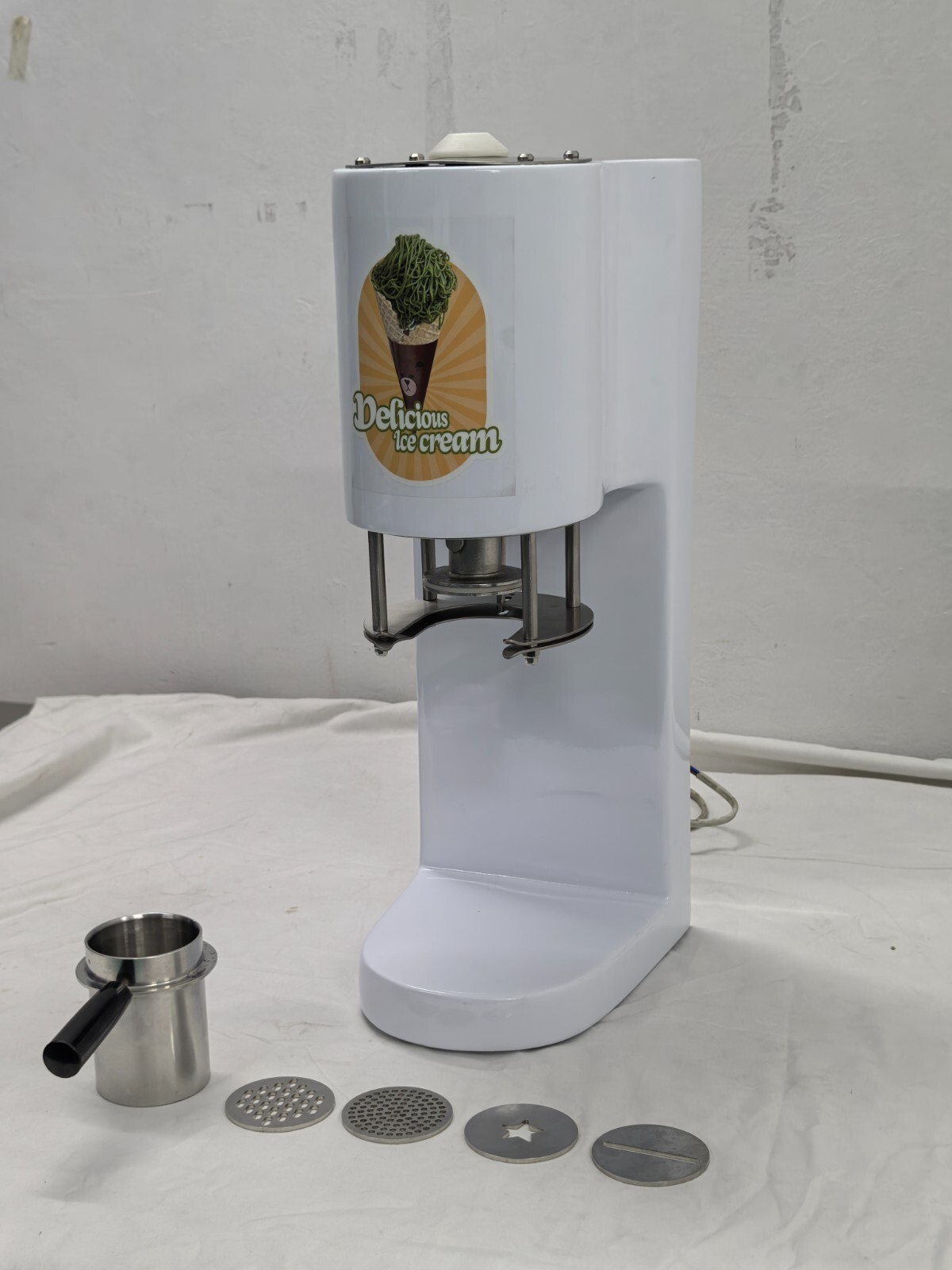 Commercial Spaghetti Ice Cream Maker Machine 4 Molds Stainless Steel 110V-220V