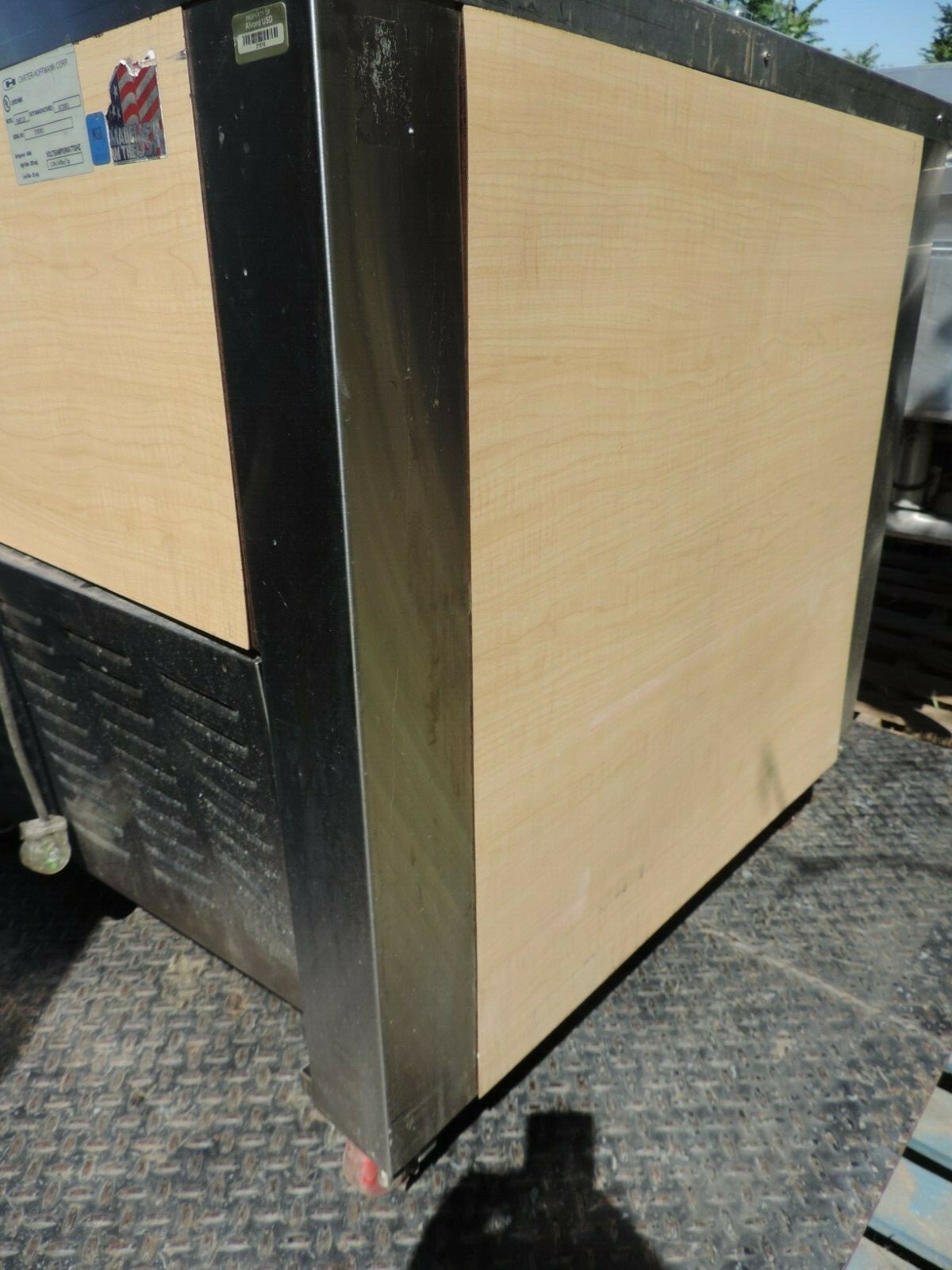 FREEZER (ICE CREAM DIPPING CABINET) 5 AVAILABLE
