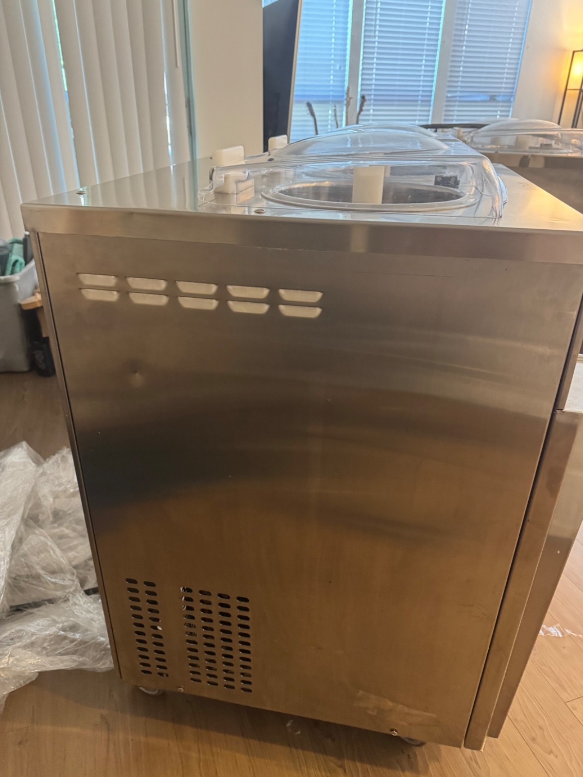 BG Italy INST21 2 Pot Ice Cream/Gelato Machine (Makes ACAI BOWLS)