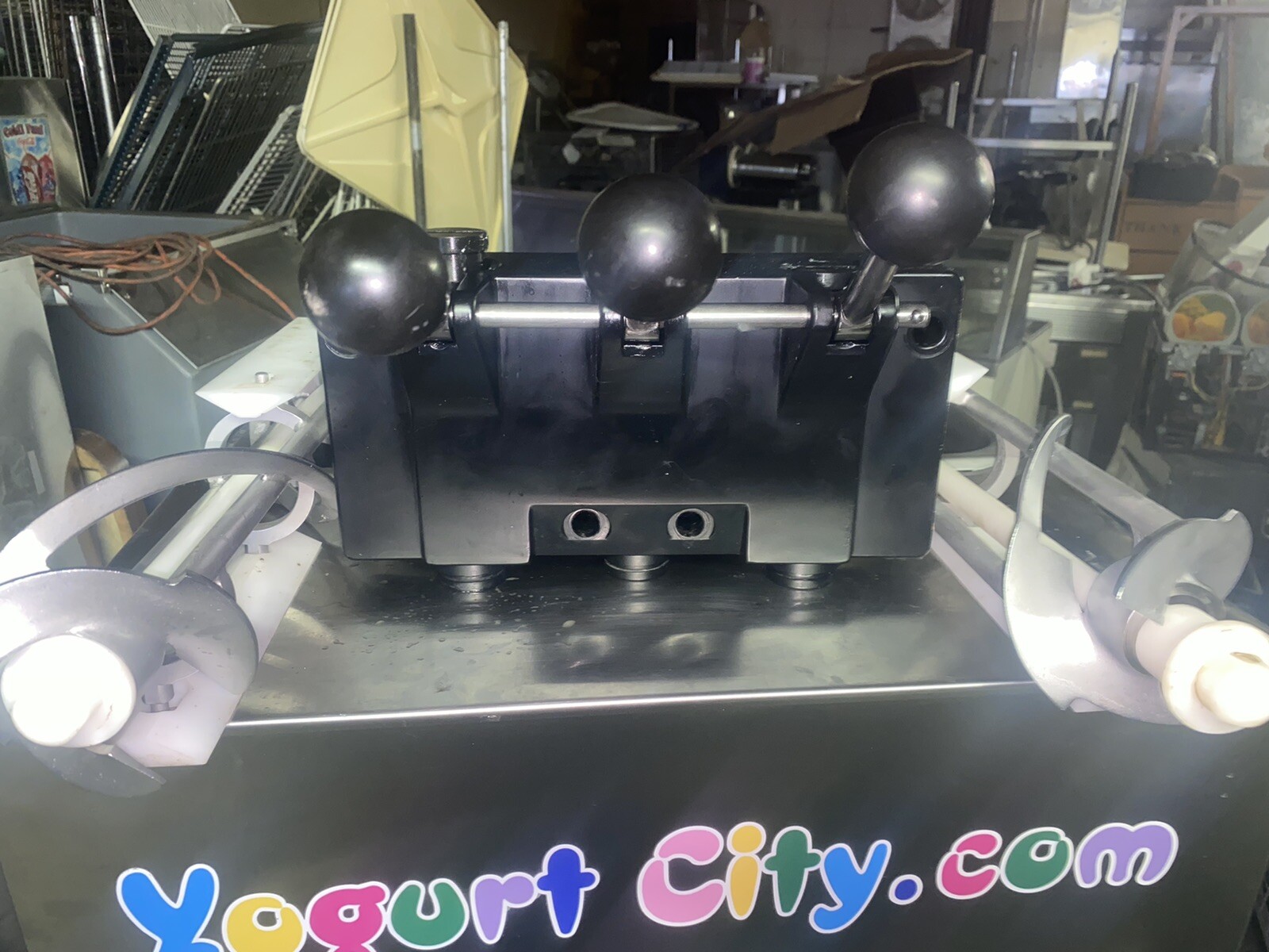 ElectroFreeze Soft Serve Ice Cream, SL 500, 3 ph., Water Cooled, 7 Available