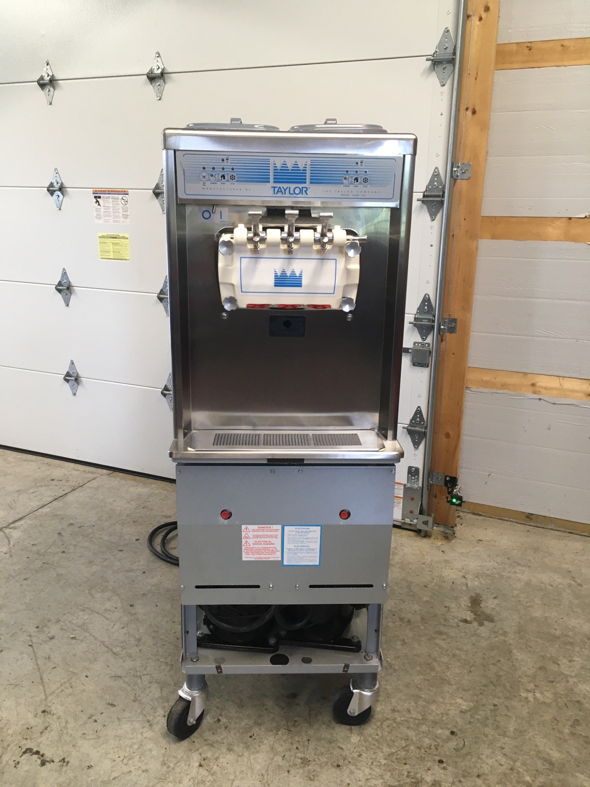Taylor 794-33 Ice Cream Yogurt Machine Water cooled 3 Phase 2012 Totally Rebuilt