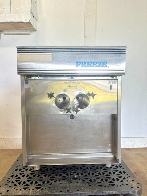 ELECTRO FREEZE 55TF-213 AIR COOLED 1PH 2 FLAVOR SOFT SERVE ICE CREAM MACHINE