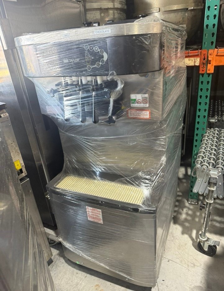 2019 Taylor C716 air cooled soft serve machine (2 available) warranty