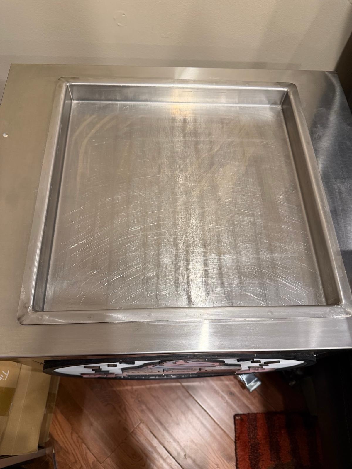 VEVOR Commercial Rolled Ice Cream Machine Single Pan, 1 Bucket CBJF-1DC-350
