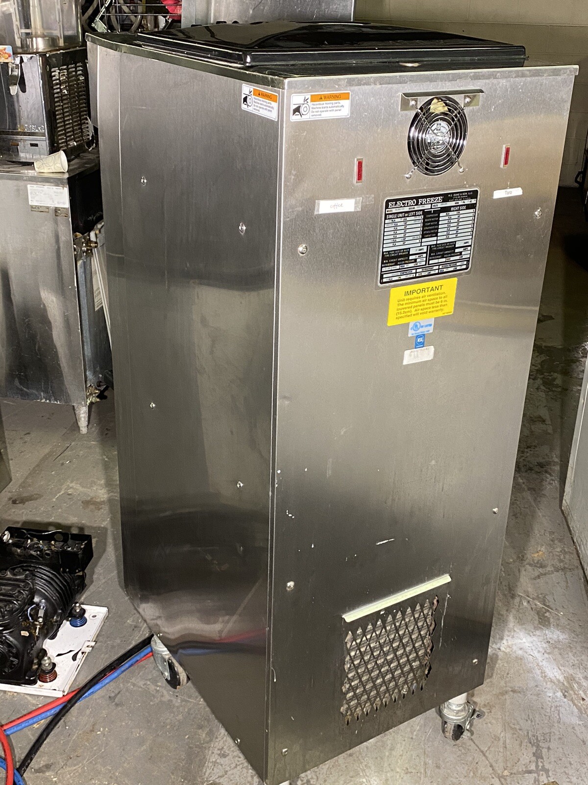 ElectroFreeze Soft Serve Ice Cream, SL 500, 3 ph., Water Cooled, 7 Available