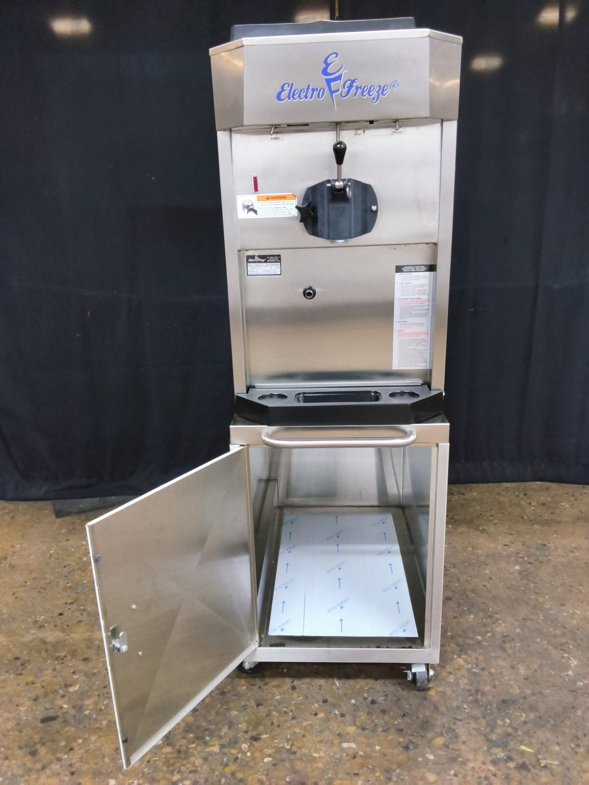 Electro Freeze CS600-237 Soft -Server Freezer Yogurt machine with stand