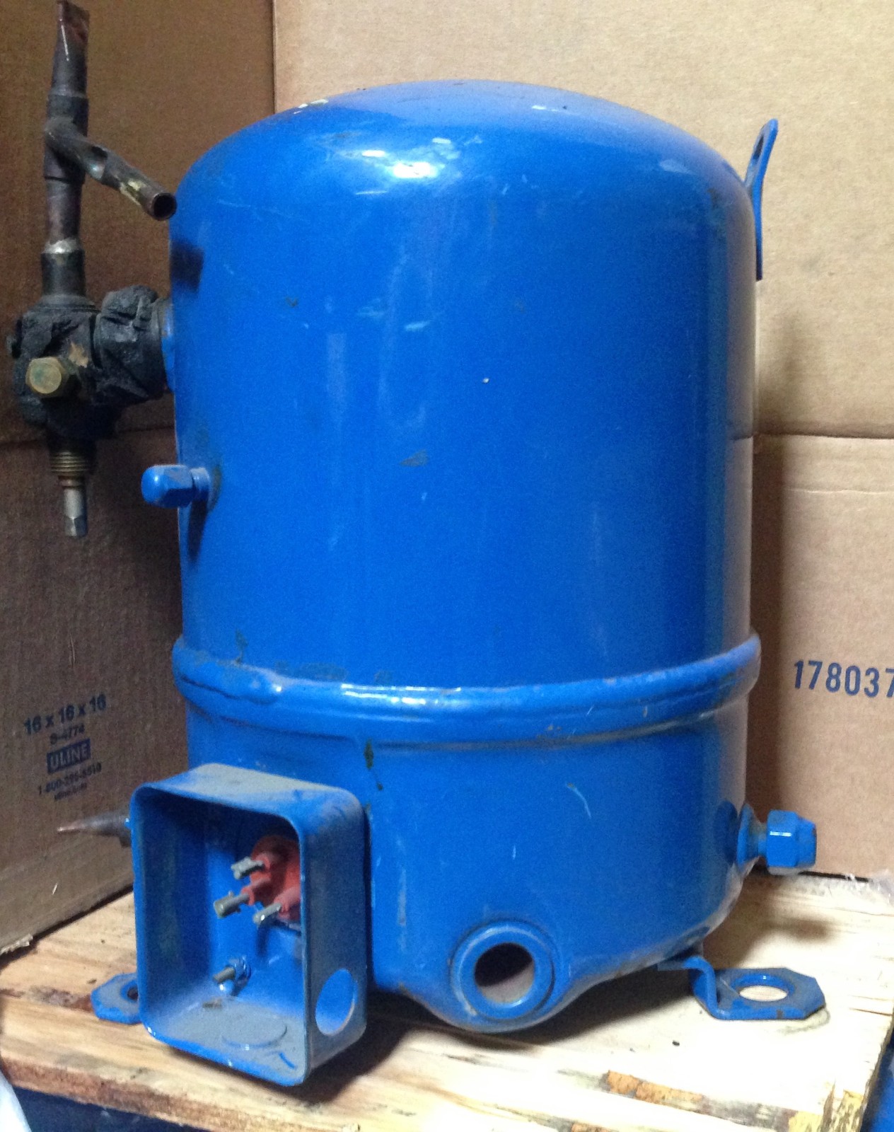 MANEUROP 2HP 3-PHASE MTZ COMPRESSOR FOR ELECTRO FREEZE MACHINES