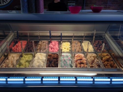 220V Hard Ice Cream Display Case 12 Pans Display Freezer Showcase Refrigerated