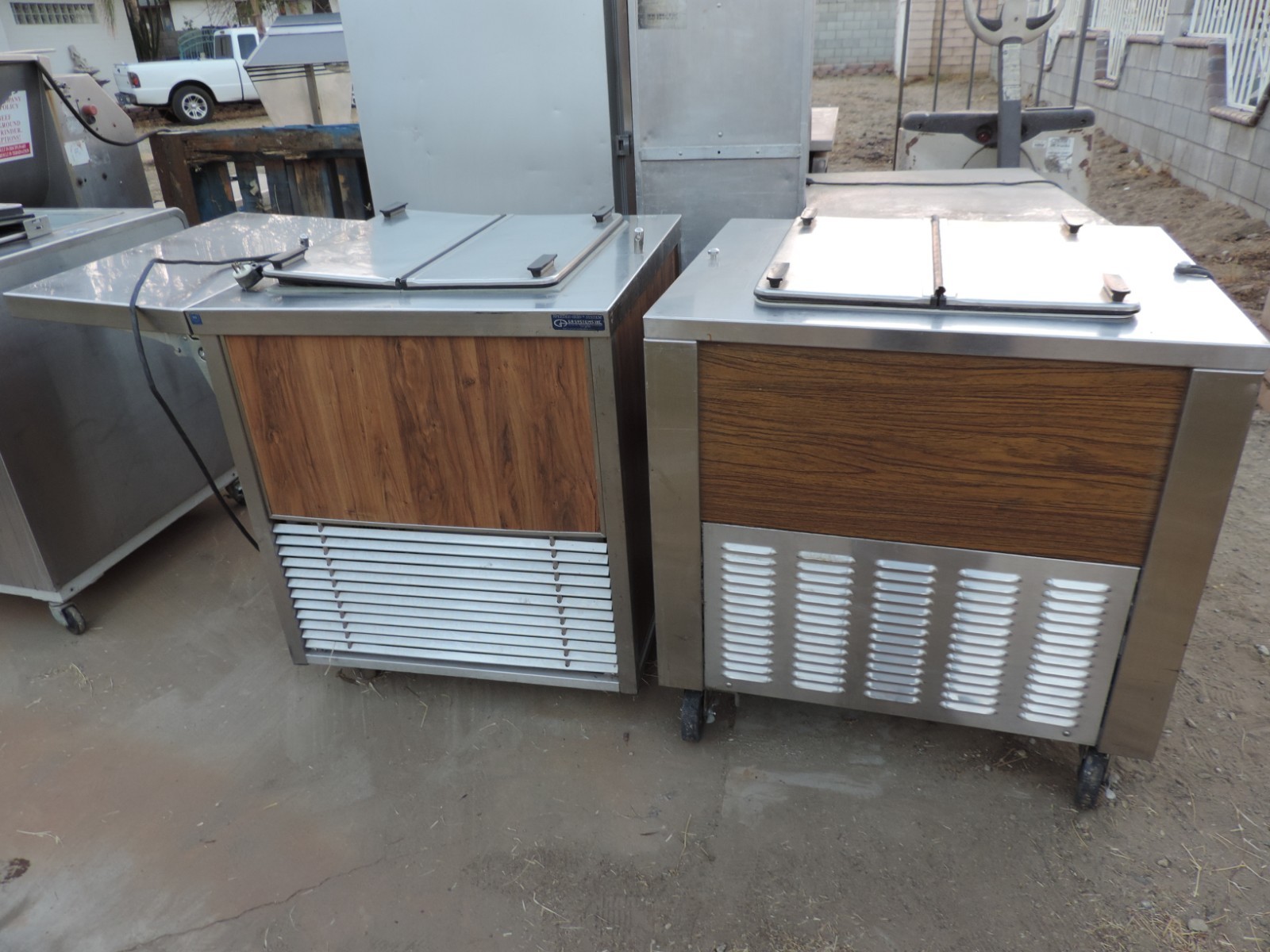 FREEZER (ICE CREAM DIPPING CABINET) 5 AVAILABLE