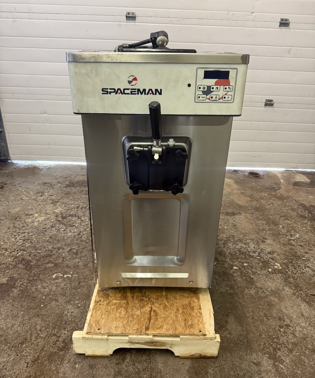 2022 Spaceman 6236-C Soft Serve Ice Cream Machine W 1 Hopper, Countertop