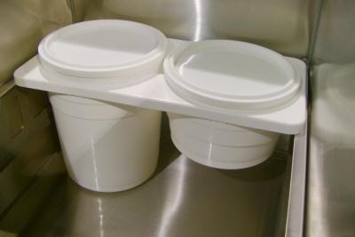 Ropak 2.5 gallon tubs