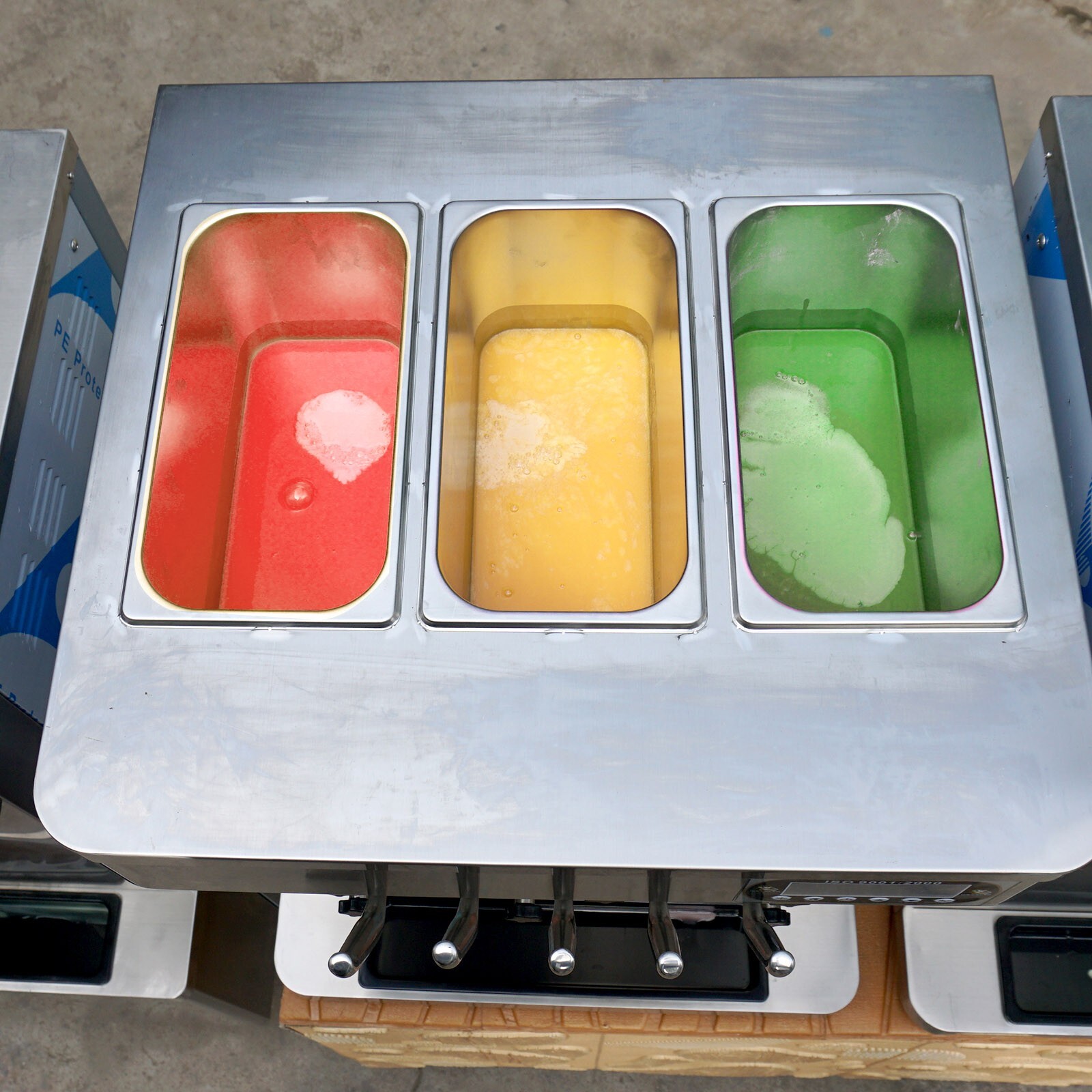 Kolice Commercial 5 flavors soft ice cream maker with different shapes nozzles