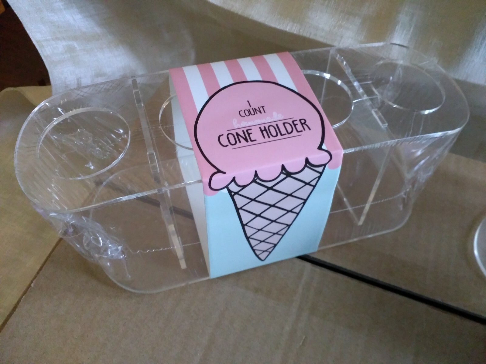 Case of 20 – Acrylic Ice Cream Cone Holder Stand by Bullseye’s Playground