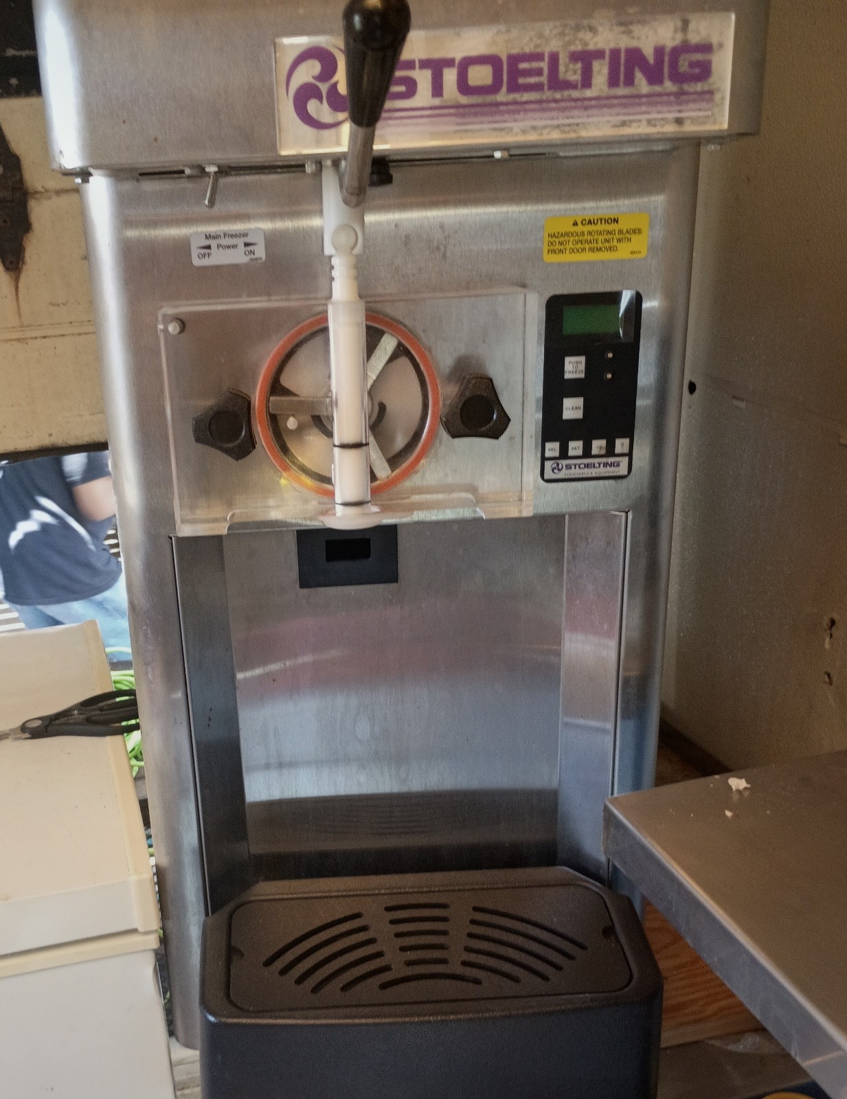 Stoelting F111-38I Soft Serve Countertop Ice Cream Machine, 1 Hopper