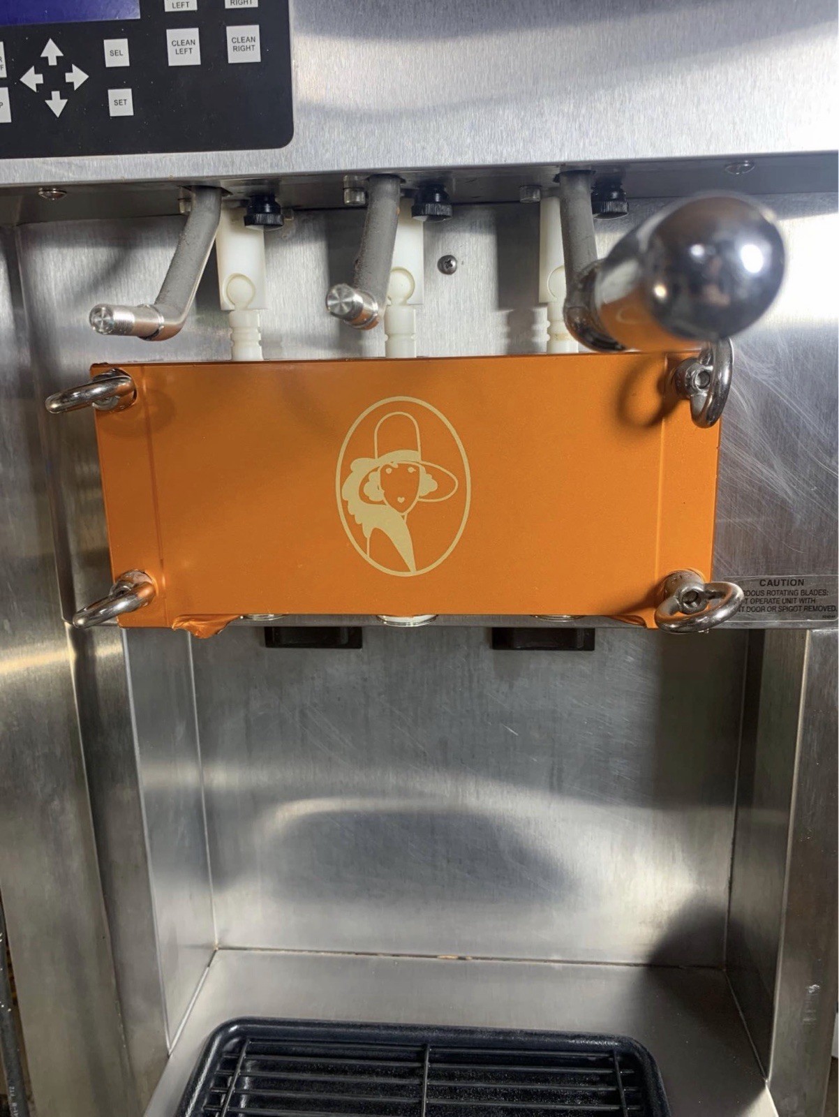 Stoelting F231 Commercial Soft Serve Ice Cream Machine – 208-240V 1-PH