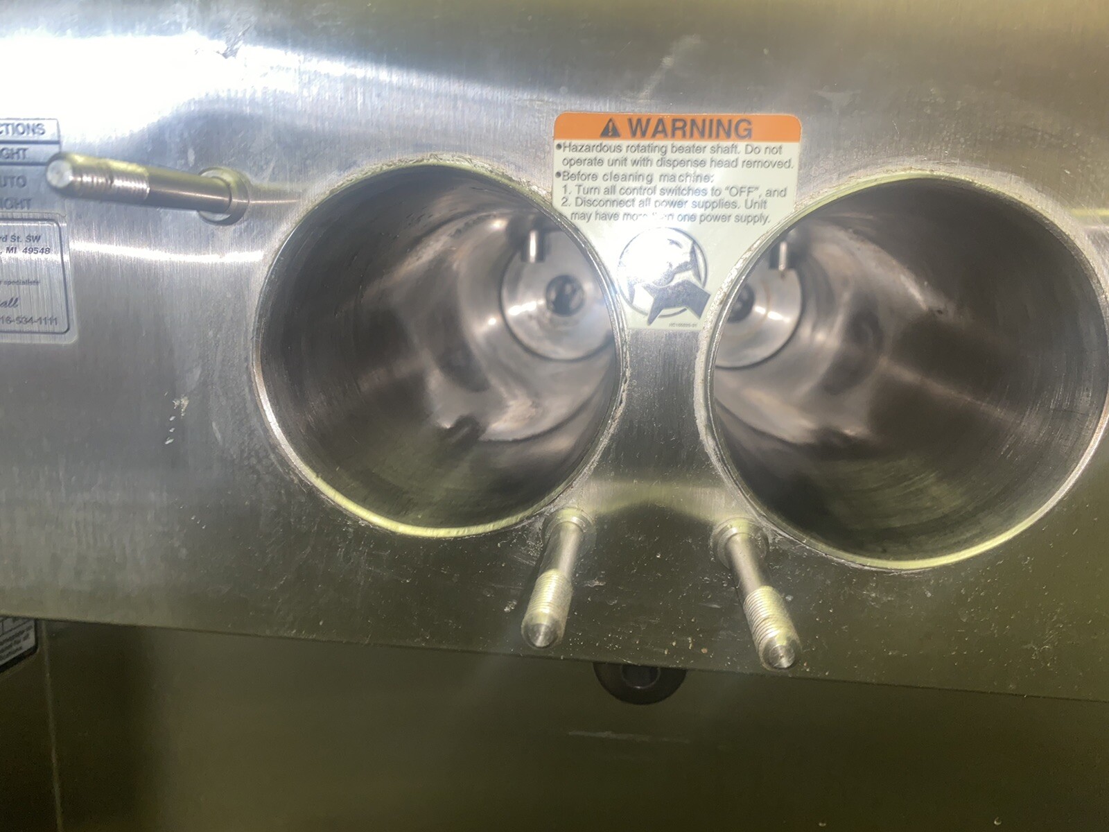 ElectroFreeze Soft Serve Ice Cream, SL 500, 3 ph., Water Cooled, 7 Available