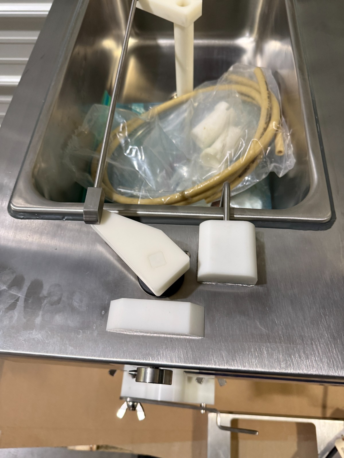Stoelting CF101-38B Custard Italian Ice Single-Barrel Countertop Freezer Machine