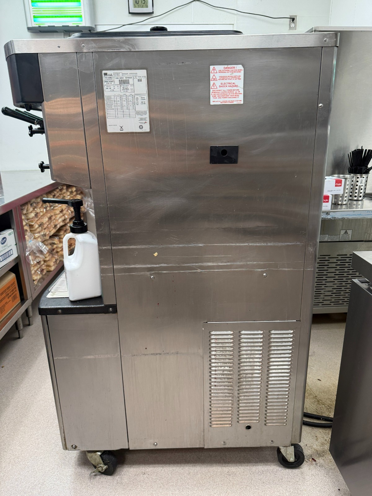 2020 Taylor C716-33 Soft Serve Frozen Yogurt Ice Cream Machine 3 Phase Air Cool