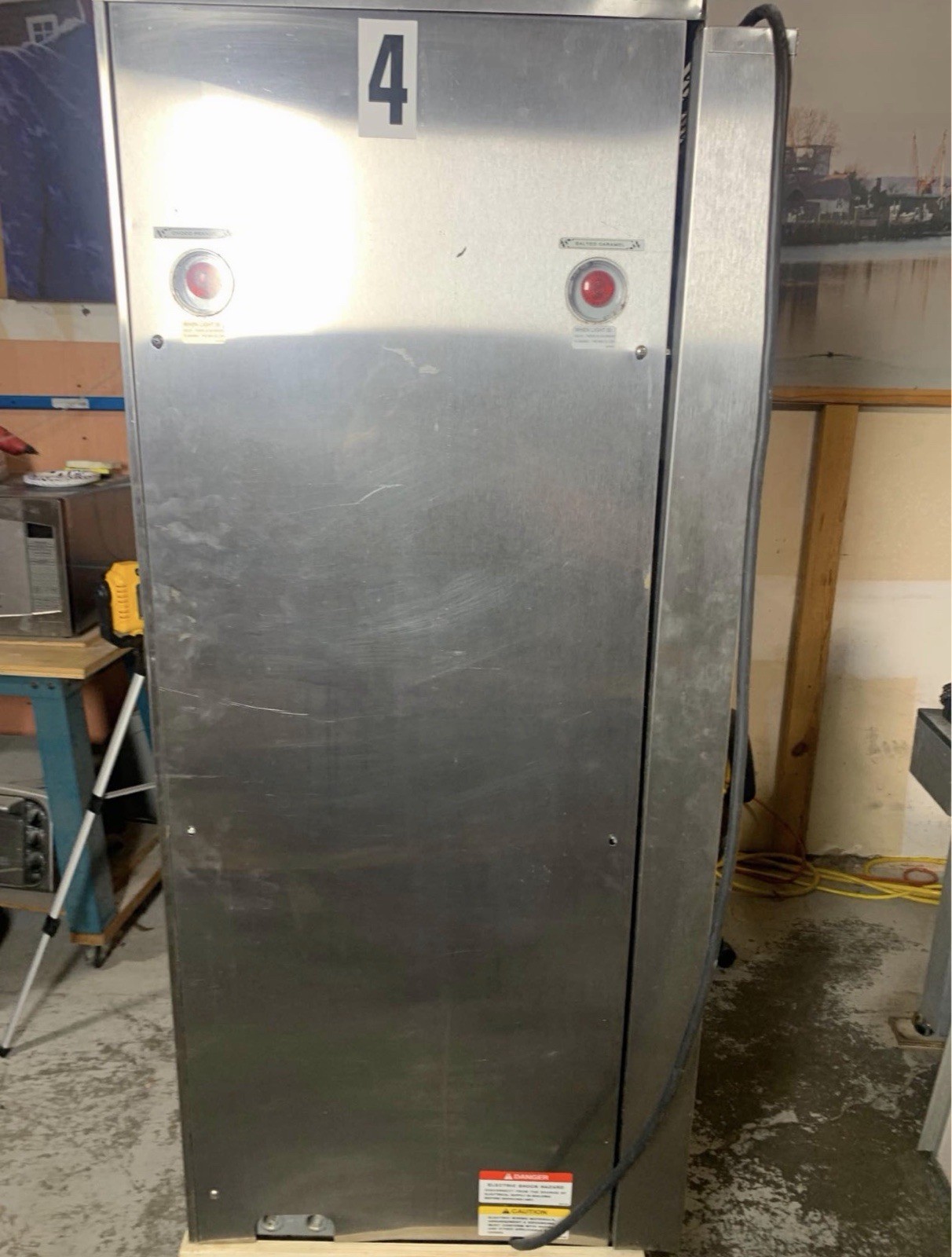 Stoelting F231 Commercial Soft Serve Ice Cream Machine – 208-240V 1-PH